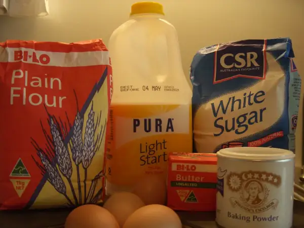 Fresh eggs, soft butter, caster sugar, self-raising flour and pure vanilla extract for Victoria sponge batter