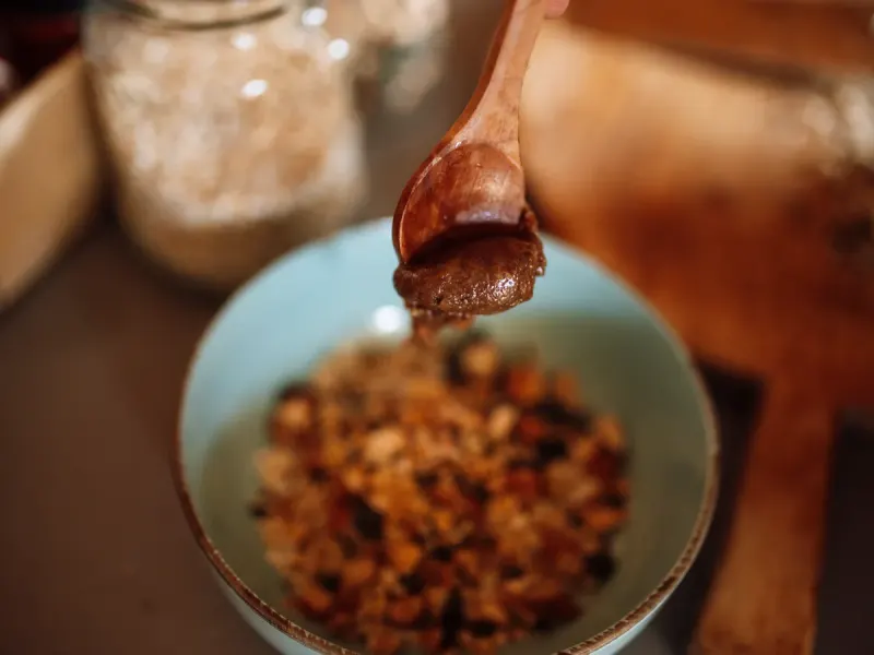 Add flavourings and stir - Step 3 for Easy Overnight Oats with Milk and Yoghurt